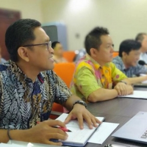 Akses Masuk Sekedar Numpang, Warga Dharmahusada Mas Mengadu ke Dewan